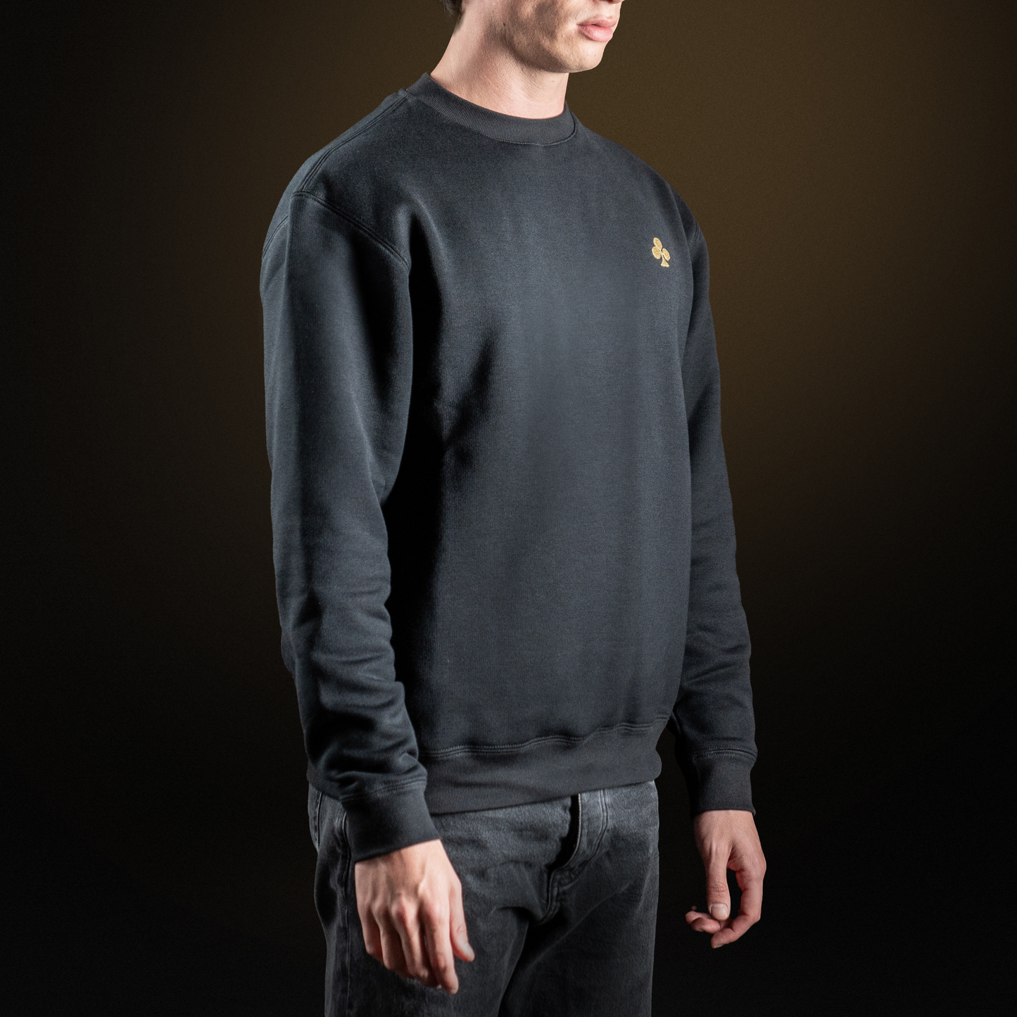 Black round-neck sweatshirt