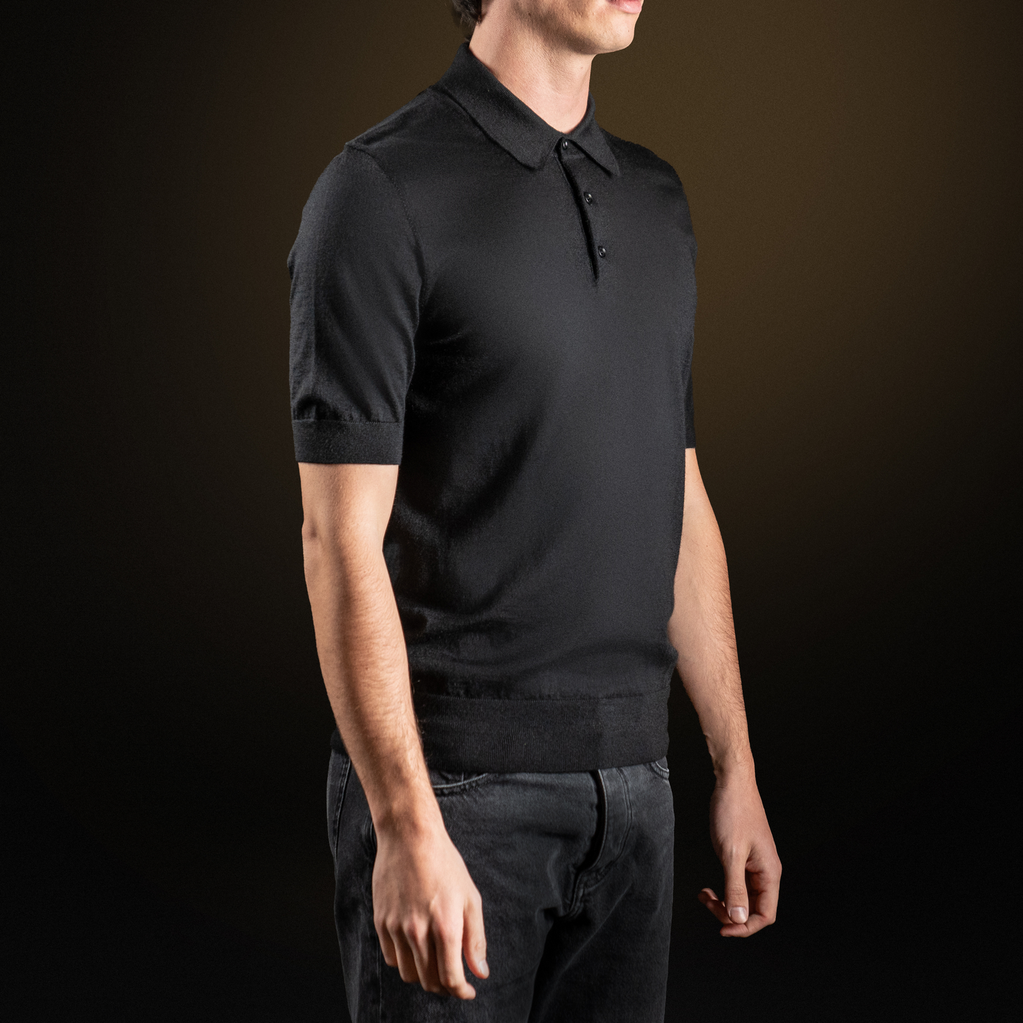 Polo en cachemire noir manches courtes